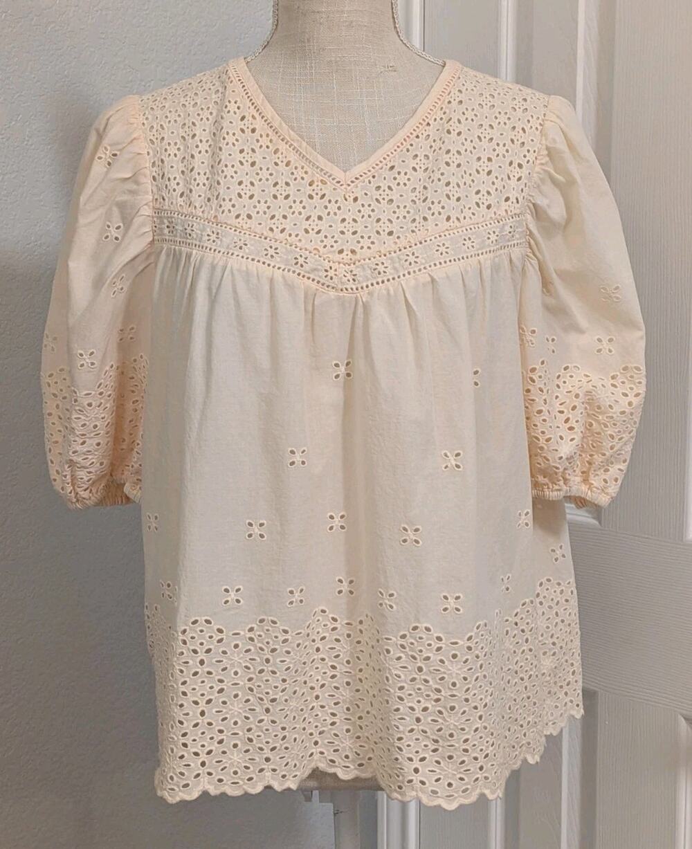 Industry Republic Clothing Peach Eyelet Lace Sleeve Blouse Large Prairie